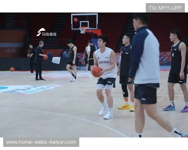山东高速男篮外线三分攻势犀利，新赛季火力全开