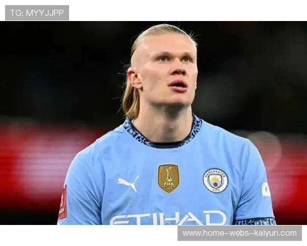 曼城长传反击速度惊人，哈兰德点球稳稳罚中