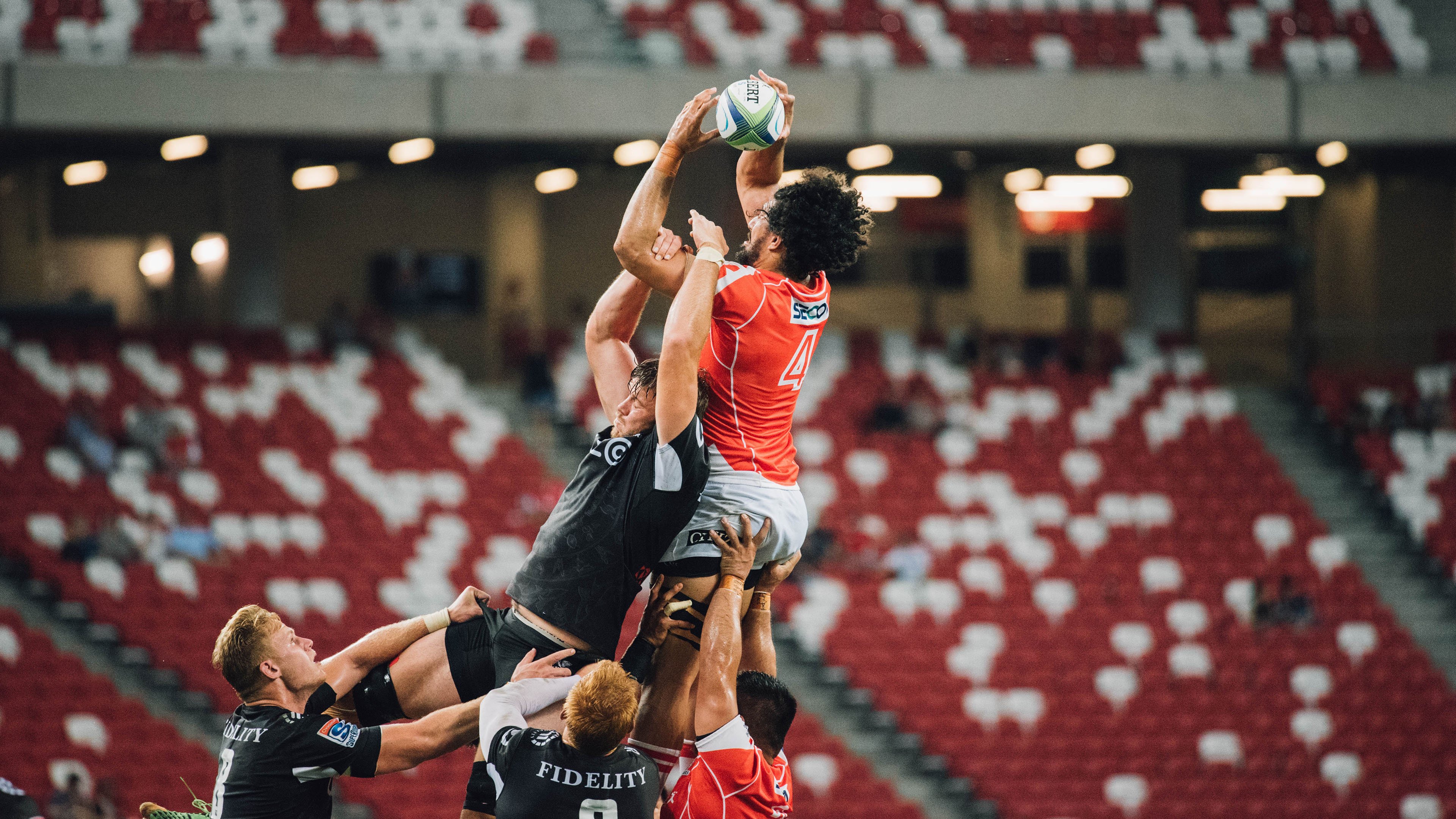 中国举重选手刷新个人纪录